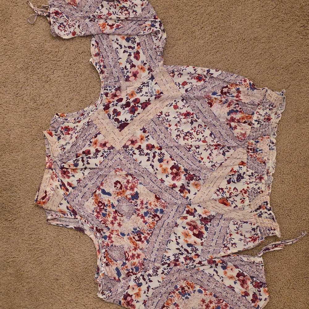 Floral Cold Shoulder Top